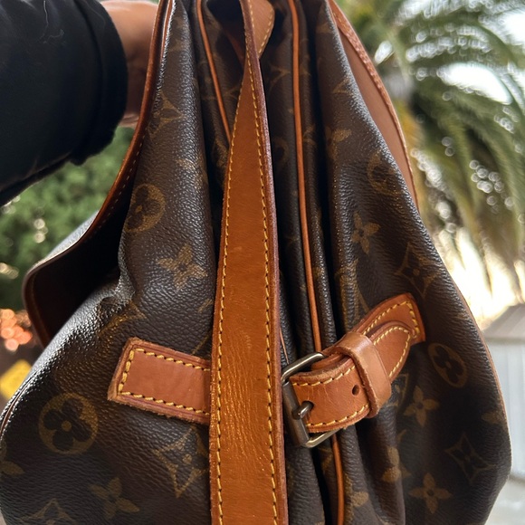 Louis Vuitton Monogram crossbody (made in France) - Picture 7 of 14